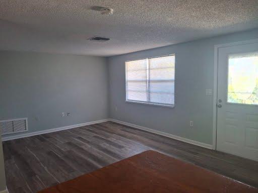 Building Photo - 8724 Sabal Way