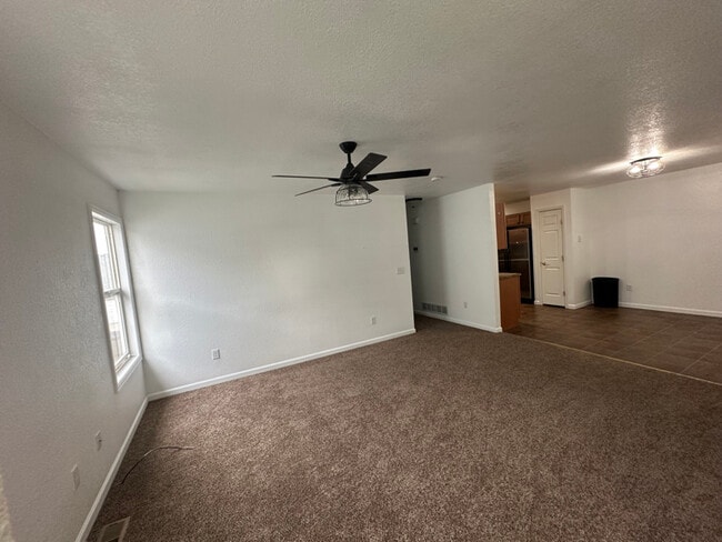 Building Photo - 520 Persons Rd