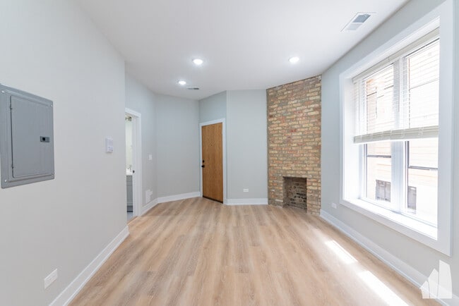 Building Photo - 451 W Belden Ave