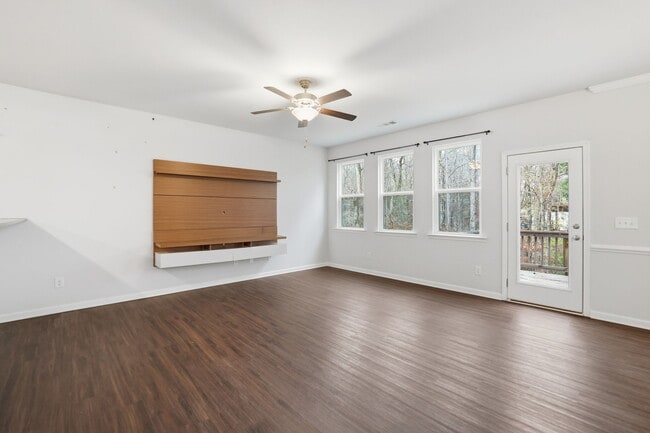 Foto del edificio - 520 Edgemore Rd