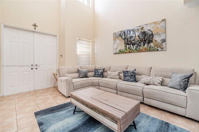Foto del edificio - 4 br, 3 bath House - 15171 SW 13th Ter