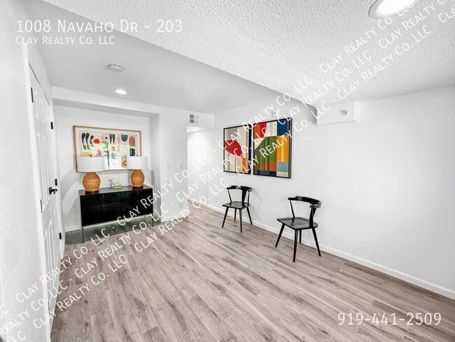 Foto del edificio - 1008 Navaho Dr