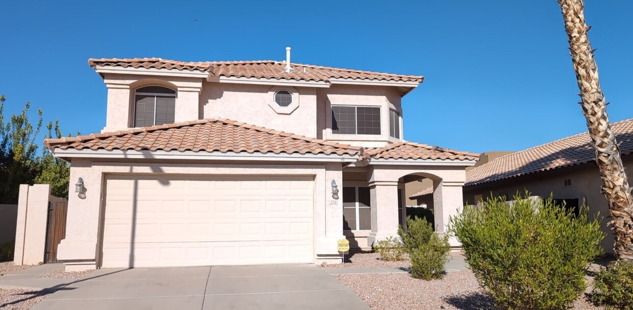 Foto principal - AHWATUKEE LAKEWOOD 3 BEDROOM PLUS LOFT