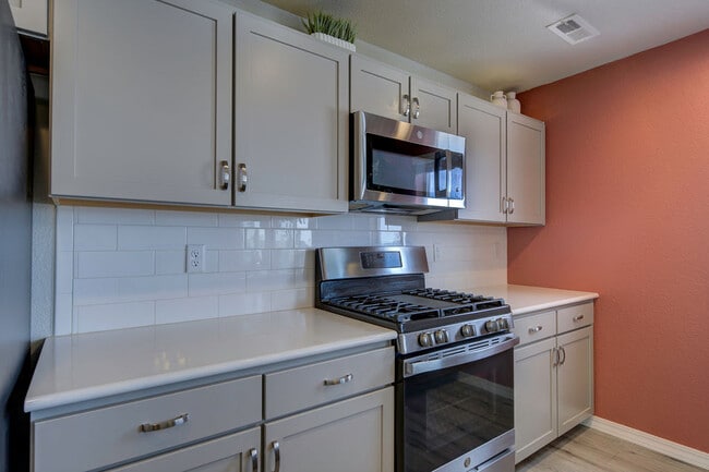 Building Photo - 11140 Feliz Wy