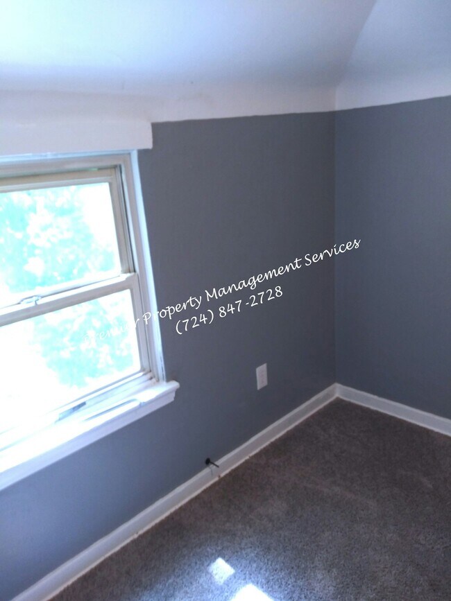 Building Photo - 2051 Broadhead Fording Rd