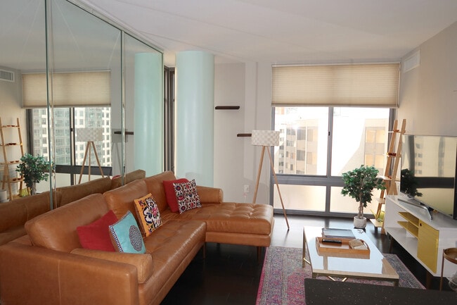 Living Room - 475 K St NW