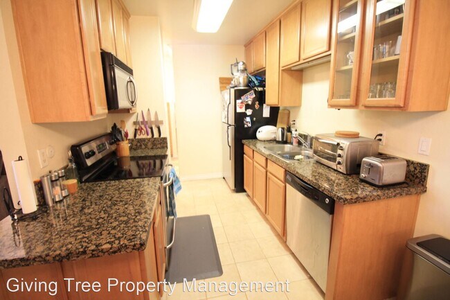 Building Photo - 13303 Rancho Penasquitos Blvd