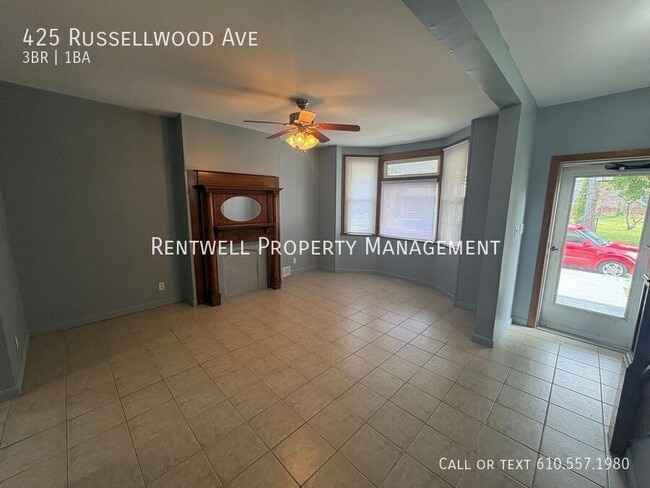 Foto del edificio - 425 Russellwood Ave