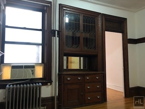 Building Photo - 605 Franklin Ave