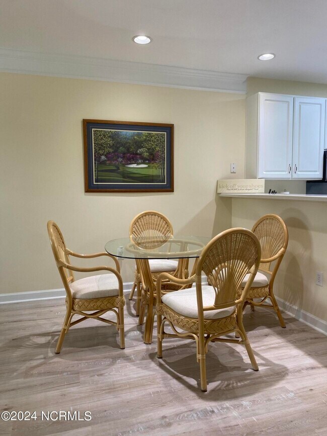 Foto del edificio - 290 Woodlands Way