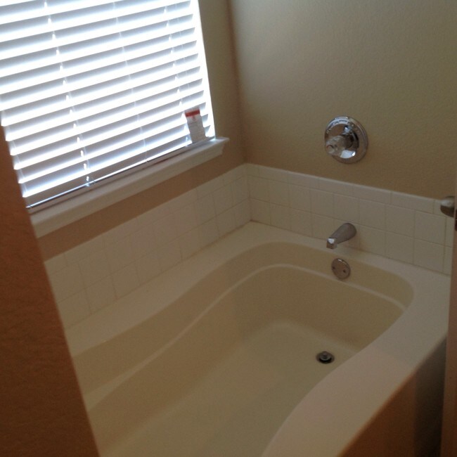 Building Photo - 7366 Sleepy Ridge Cir