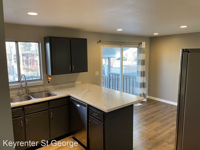 Building Photo - 4 br, 2 bath House - 4401 S. Wormwood Drive