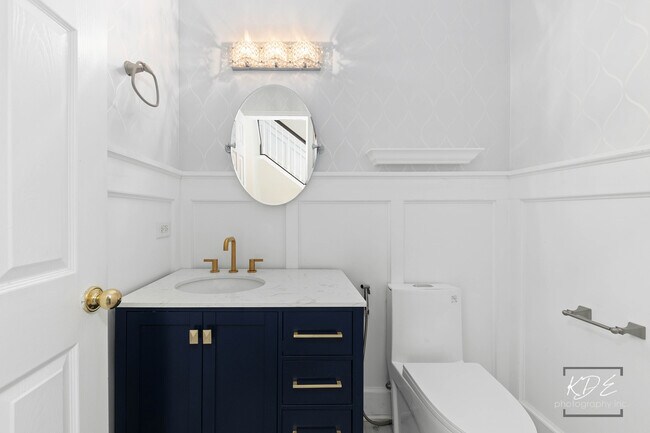 Building Photo - 2612 Lundquist Dr