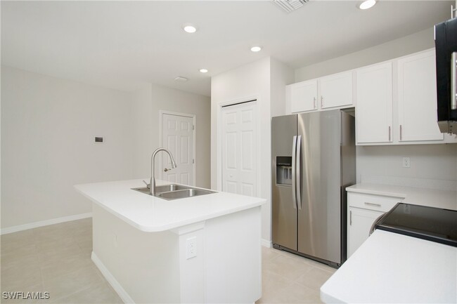 Building Photo - 15253 Wildflower Cir