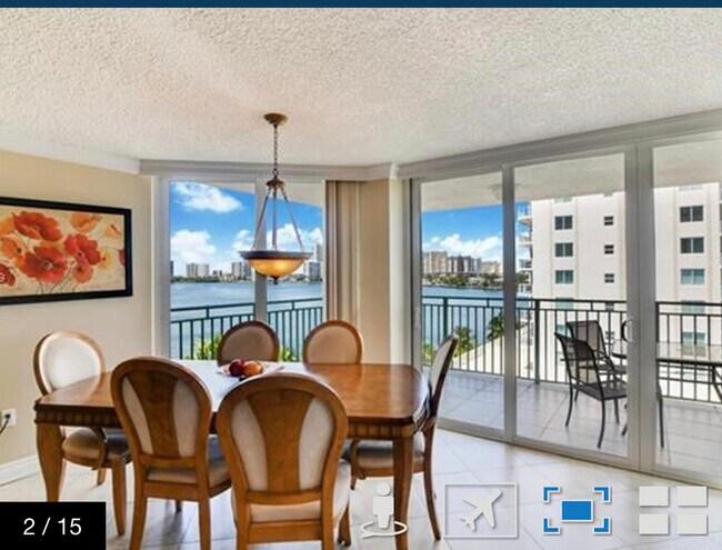 Foto del edificio - 18000 N Bay Rd