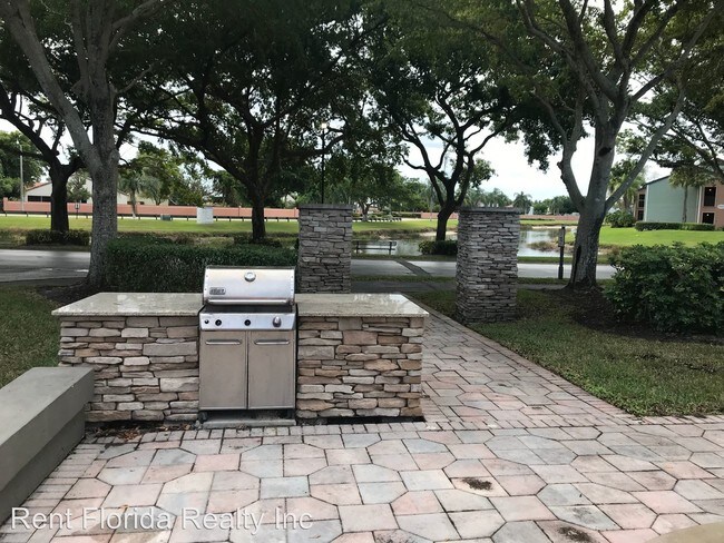 Building Photo - 4860 Sand Stone Ln