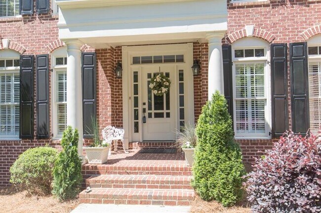Foto del edificio - 335 Broadmoor Dr