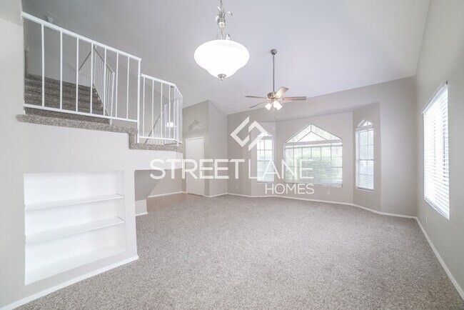 Foto del edificio - REDUCED!