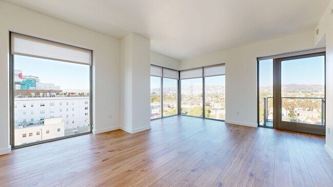 Interior Photo - Vision on Wilshire