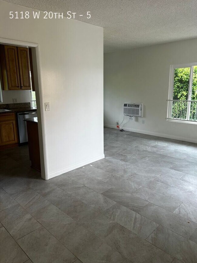 Foto del edificio - 5118 20th St
