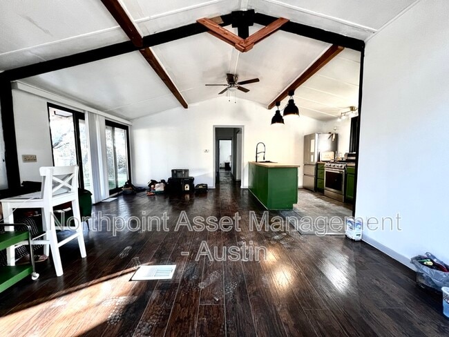 Building Photo - 10004 N Darleen Dr