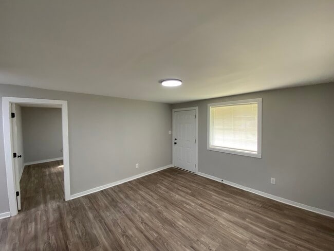 Foto del edificio - 1810 Hemlock Ave