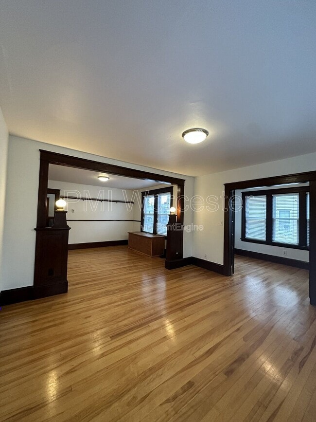 Building Photo - 69 Upsala St