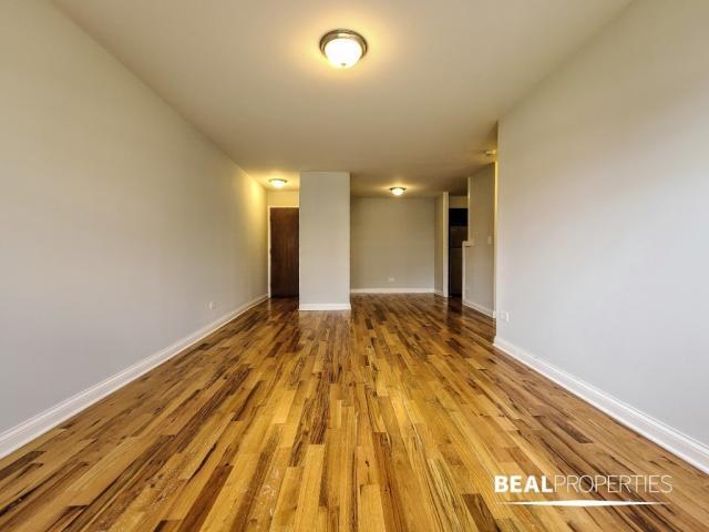 Foto del edificio - 1 bedroom in HIGHLAND PARK IL 60035