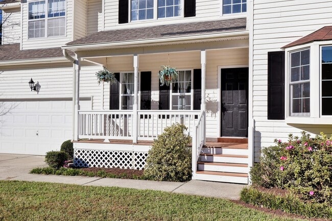 Building Photo - 164 Old Field Rd