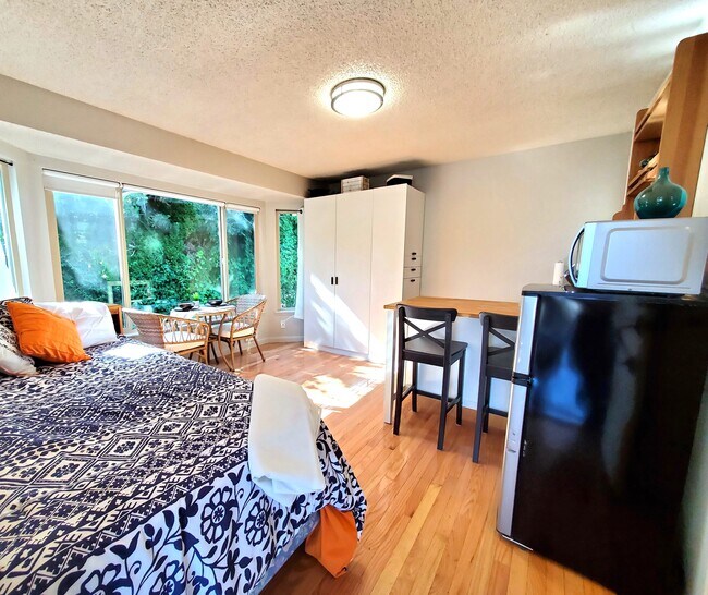 Welcome Home! - 1150 S 34th St