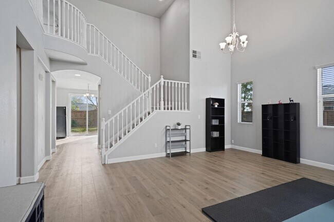 Building Photo - 4157 Torrazzo Way
