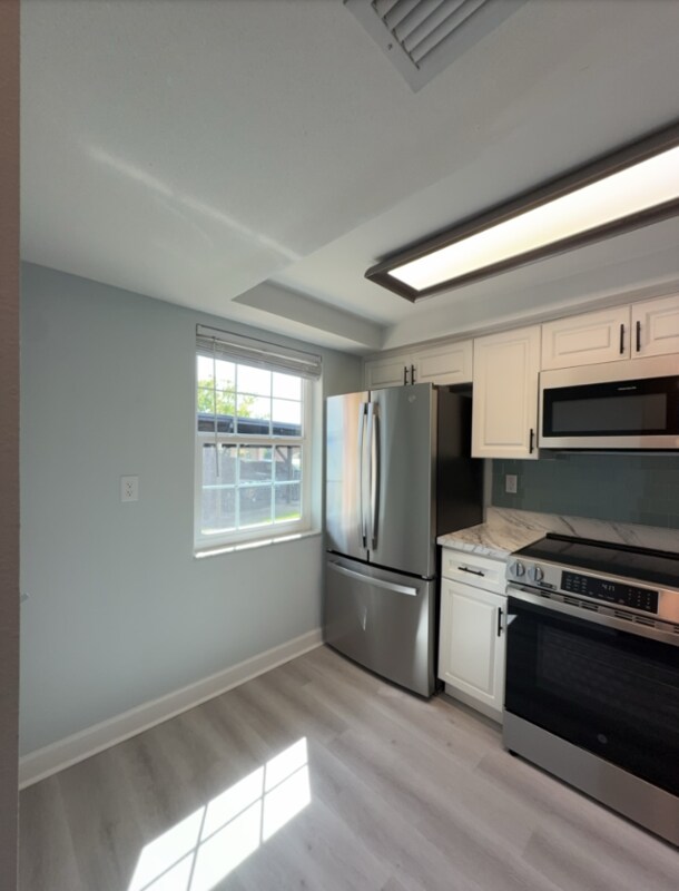 Foto del edificio - 4411 Rustic Dr