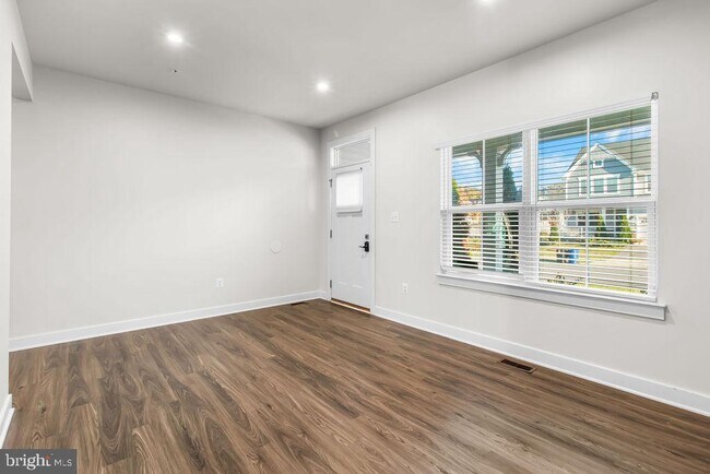 Foto del edificio - 2305 Wadlow Ln