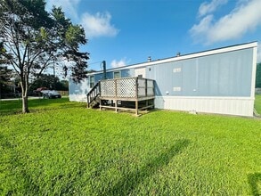 Building Photo - 9012 Spruce St