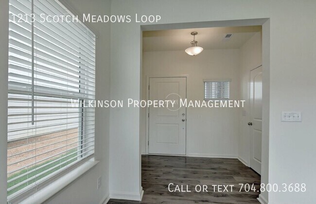 Building Photo - 1213 Scotch Mdws Lp