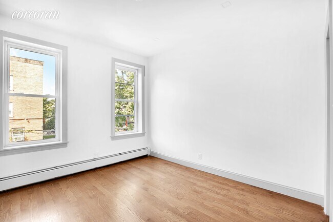 Building Photo - 164 Schenck Ave