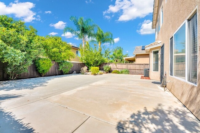 Building Photo - 27513 Stanford Dr