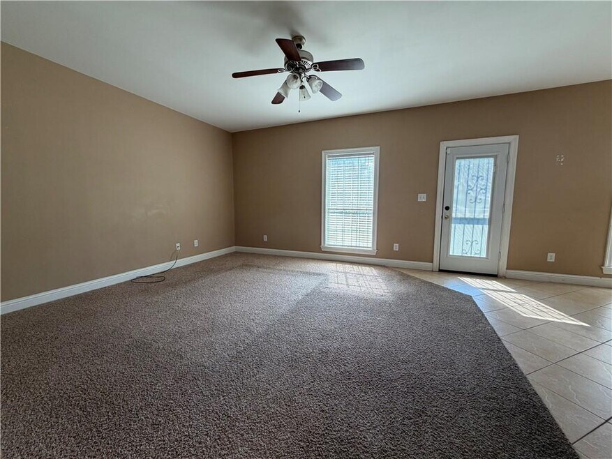 8592 Jeff Hamilton Rd