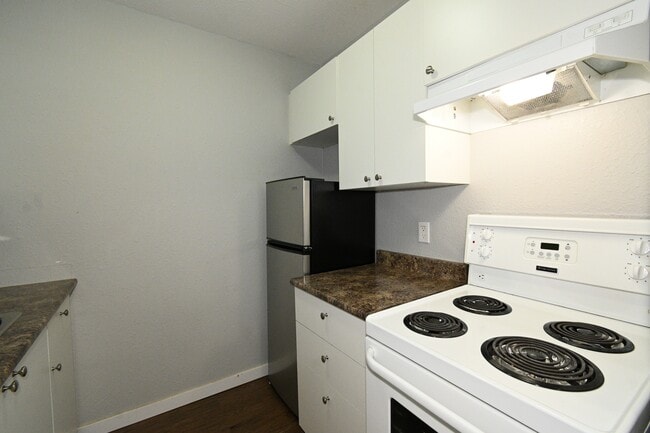 Building Photo - 4280 Quentin Ave