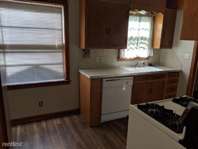 Foto del edificio - 3 br, 1 bath House - 1701 S Elizabeth St