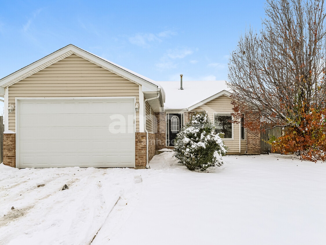 Foto principal - 1919 Cumberland Dr