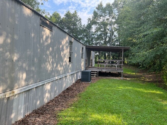 Photo - 2 Bed, 2 Bath Mobile Home Available Now!