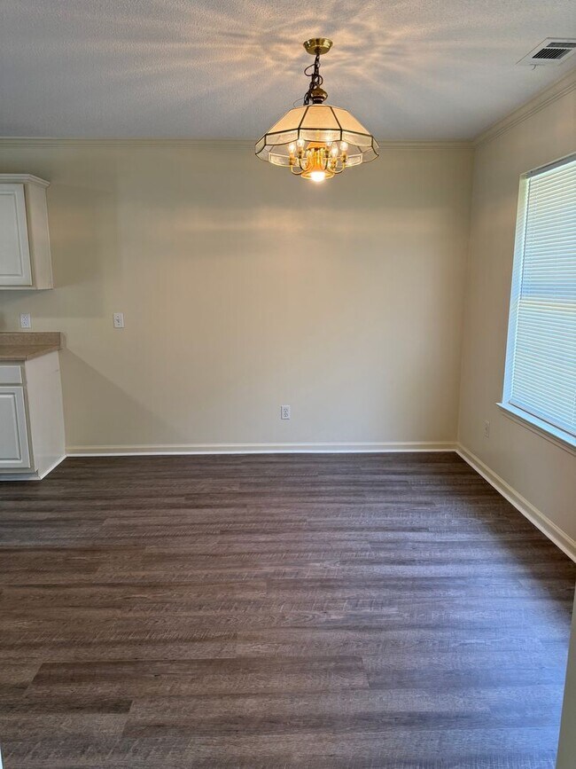 Foto del edificio - Charming Wilmington Island Rental – Minutes from the Beach and Downtown!