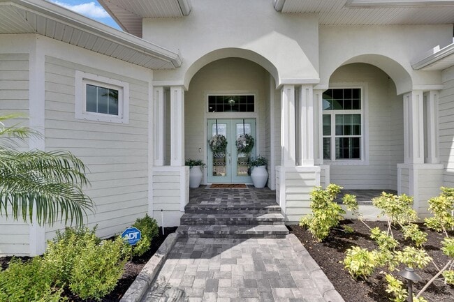 Building Photo - 706 Manns Harbor Dr