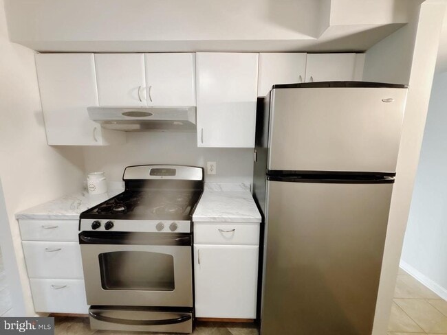 Building Photo - 112 Duvall Ln