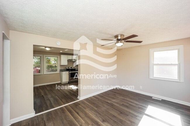 Building Photo - 225 Holly Smith Dr