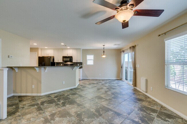 Foto del edificio - GORGEOUS HOME WITH TONS OF UPGRADES*MOUNTA...