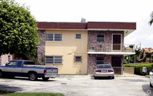 Foto del edificio - 1261 SW 4th St