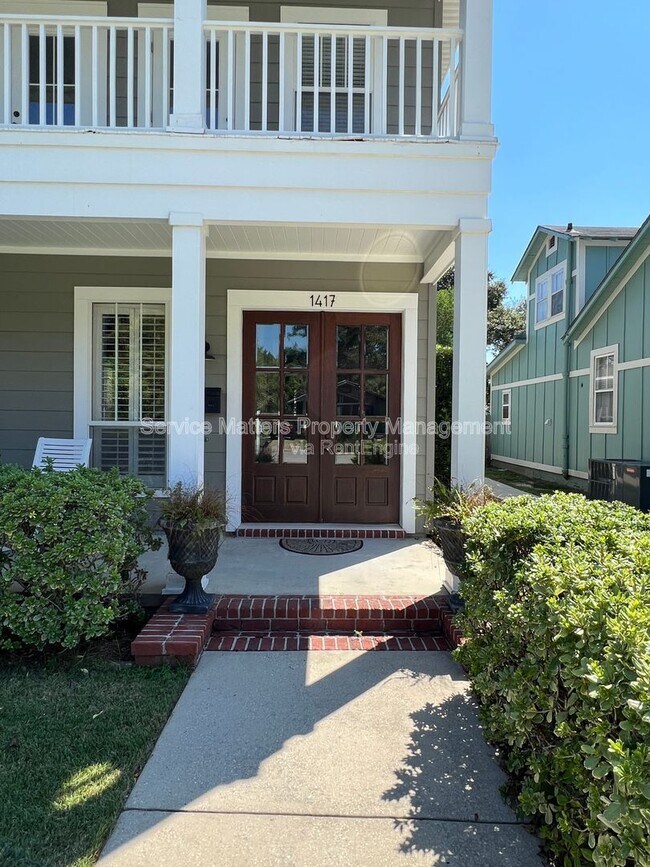 Foto del edificio - 1417 E Maxwell St