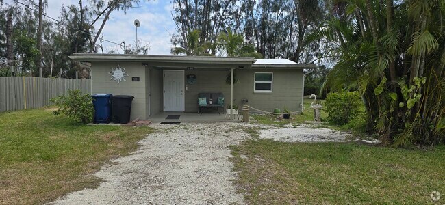 Building Photo - 2019 46th Street Ct E